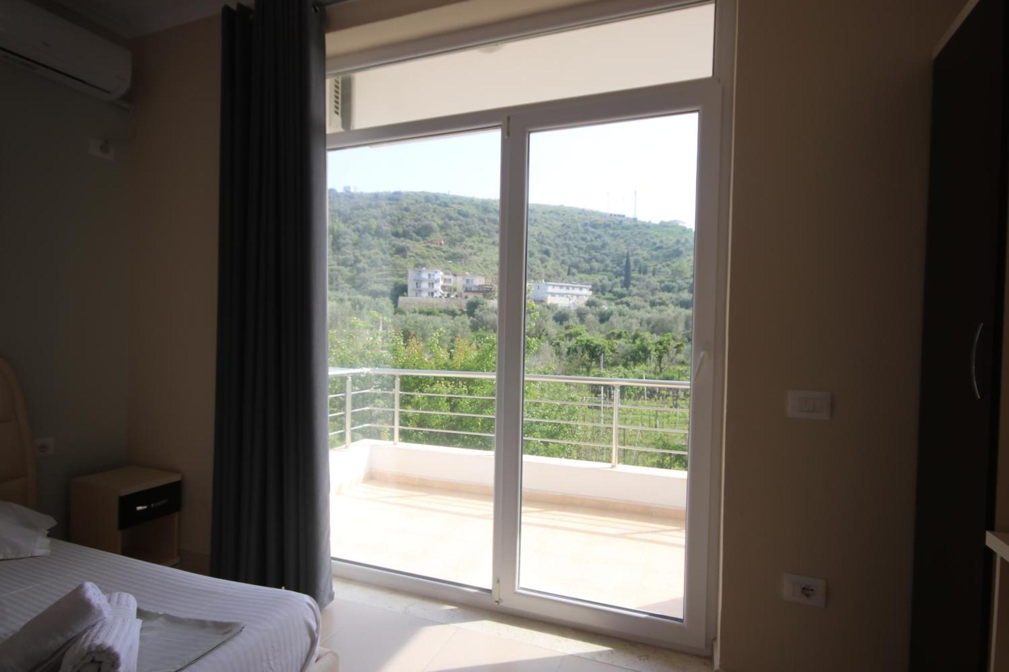 Fane's Himare